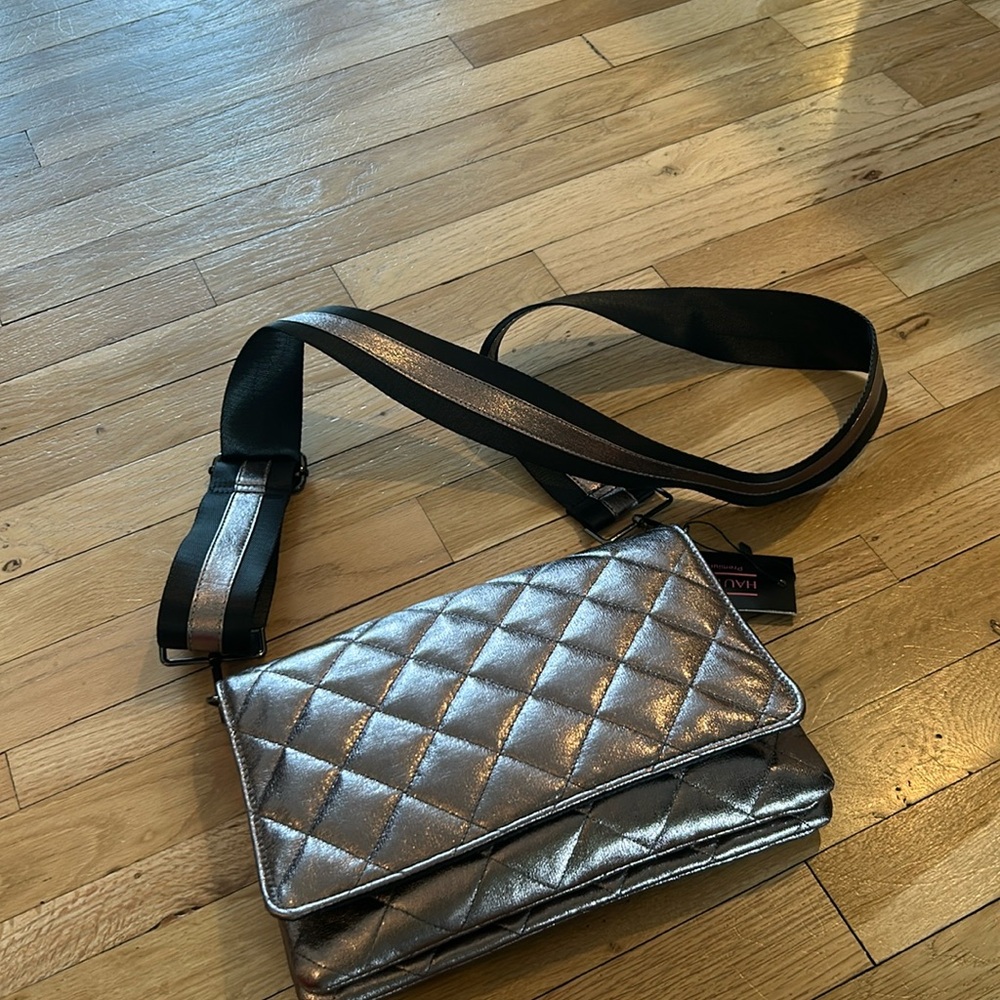 Haute shore crossbody bag